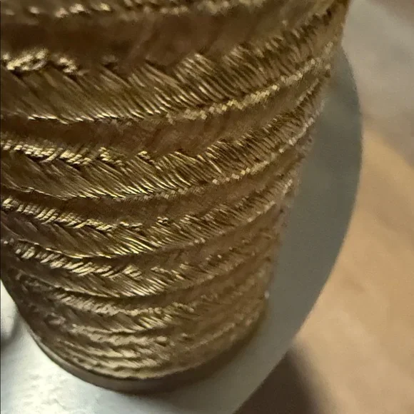 Pre-Owned Donald J. Pliner Gold Strappy Block Heels - Picture 10 of 16